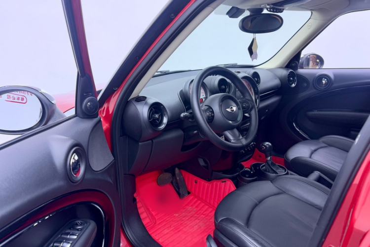 Used MINI Countryman 2013 1.6T COOPER ALL4 Excitement Interior 4