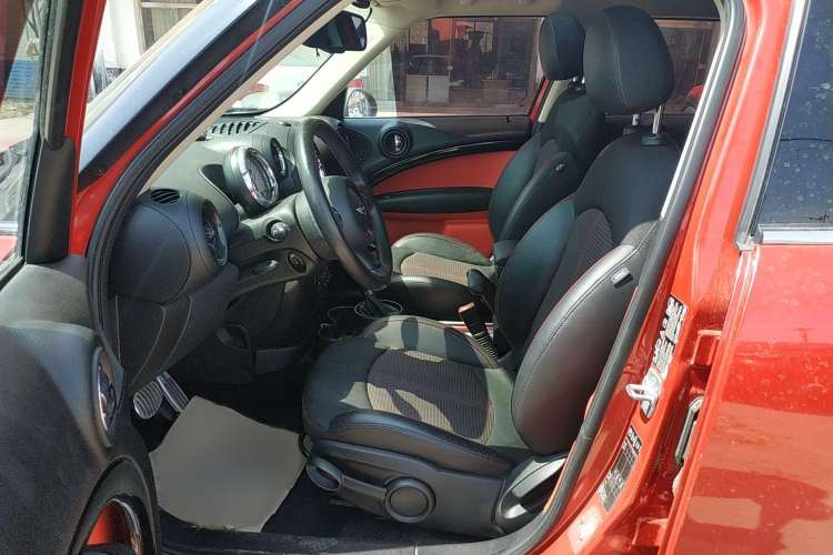 Used MINI Countryman 2013 1.6T COOPER ALL4 Fun Left Front Seat
