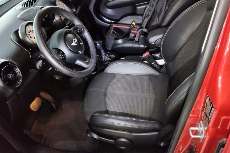 Used MINI Countryman 2013 1.6T COOPER ALL4 Fun Left Front Seat