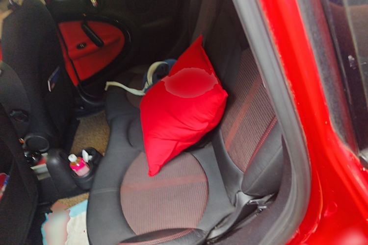 Used MINI Countryman 2013 1.6T COOPER ALL4 Fun Left Rear Seat