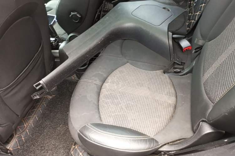 Used MINI Countryman 2013 1.6T COOPER ALL4 Fun Left Rear Seat