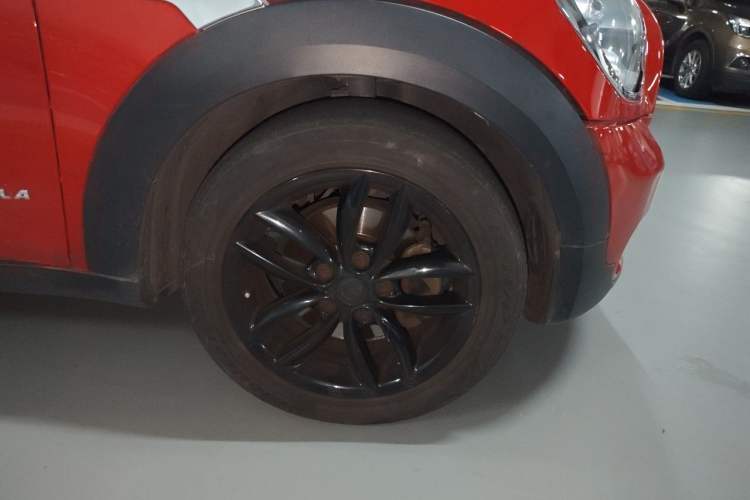 Used MINI Countryman 2013 1.6T COOPER ALL4 Fun Right Front Wheel Hub