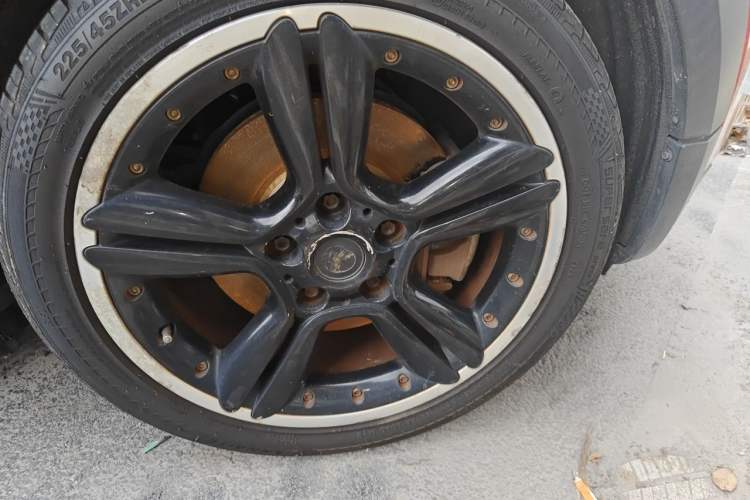 Used MINI Countryman 2013 1.6T COOPER ALL4 Fun Right Front Wheel Hub