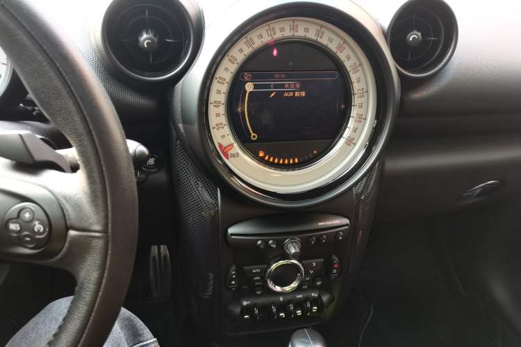 Used MINI Countryman 2013 1.6T COOPER S ALL4 5-seater Custom Edition Audio And AC Panel
