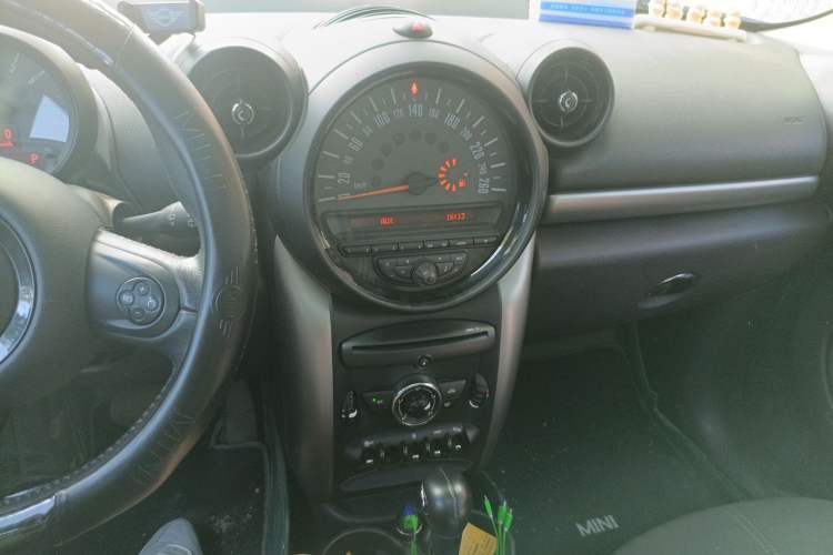 Used MINI Countryman 2013 1.6T COOPER ALL4 Fun Audio And AC Panel