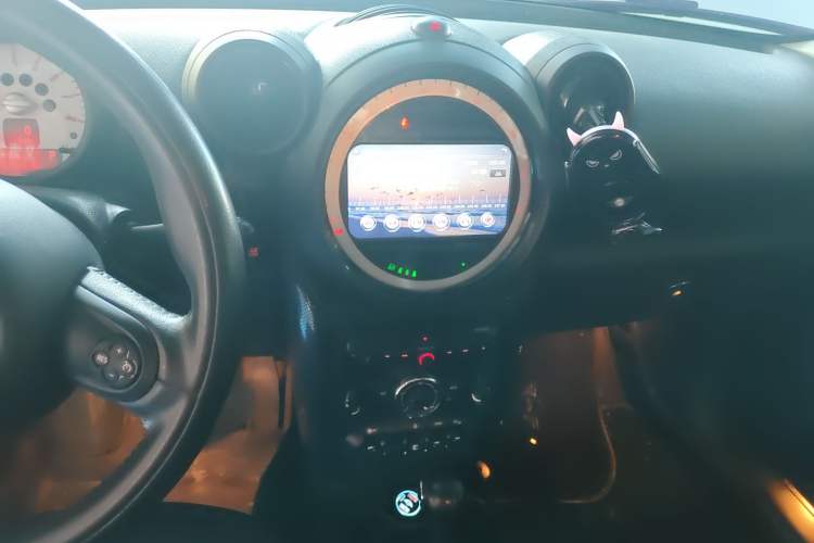 Used MINI Countryman 2013 1.6T COOPER ALL4 Fun Audio And AC Panel