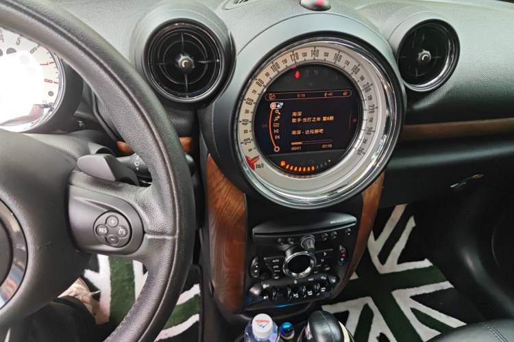 Used MINI Countryman 2013 1.6T COOPER S ALL4 Ski Edition Audio And AC Panel