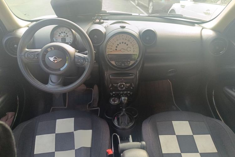 Used MINI Countryman 2013 1.6T COOPER ALL4 Fun Center Console