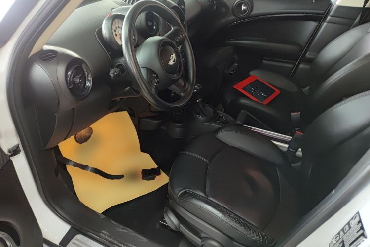 Used MINI Countryman 2013 1.6T COOPER ALL4 Excitement Driver Seat