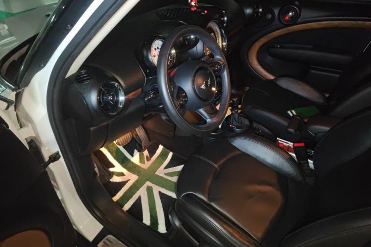Used MINI Countryman 2013 1.6T COOPER S ALL4 Ski Edition Driver Seat