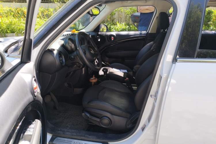 Used MINI Countryman 2013 1.6T COOPER ALL4 Fun Driver Seat