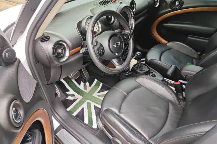 Used MINI Countryman 2013 1.6T COOPER S ALL4 Ski Edition Driver Seat