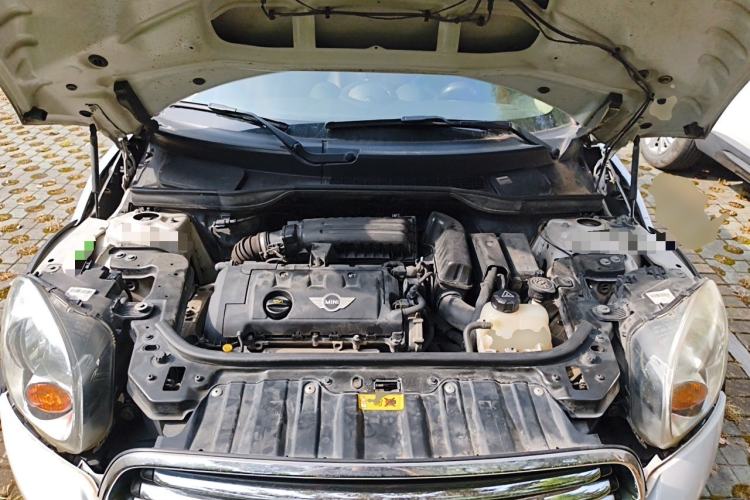 Used MINI Countryman 2013 1.6T COOPER ALL4 Fun Engine Bay