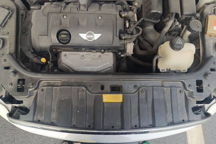 Used MINI Countryman 2013 1.6T COOPER ALL4 Fun Engine Bay