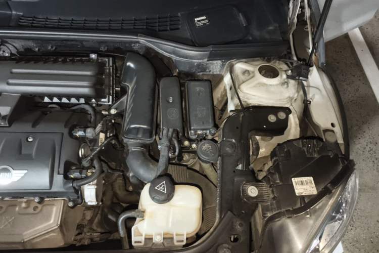Used MINI Countryman 2013 1.6T COOPER ALL4 Excitement Engine Bay Left