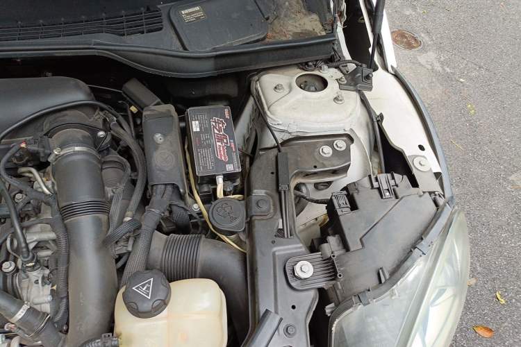 Used MINI Countryman 2013 1.6T COOPER ALL4 Fun Engine Bay Left