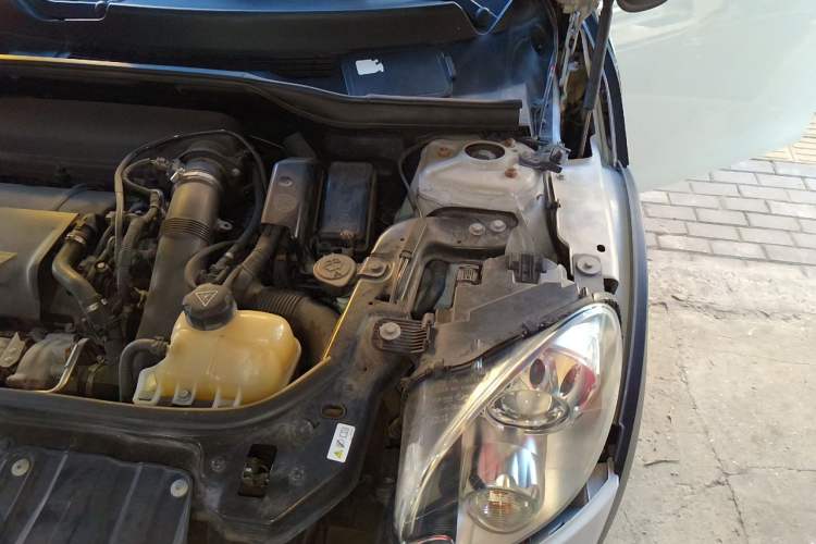 Used MINI Countryman 2013 1.6T COOPER ALL4 Excitement Engine Bay Left