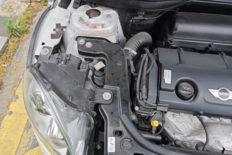 Used MINI Countryman 2013 1.6T COOPER S ALL4 Ski Edition Engine Bay Right
