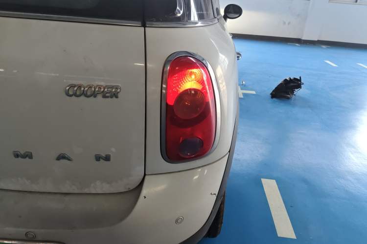 Used MINI Countryman 2013 1.6T COOPER ALL4 Fun Exterior 3