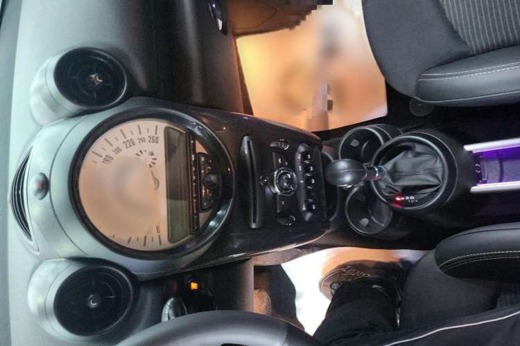 Used MINI Countryman 2013 1.6T COOPER ALL4 Fun Exterior 6
