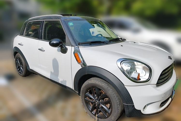 Used MINI Countryman 2013 1.6T COOPER ALL4 Fun Front Right 45 Deg