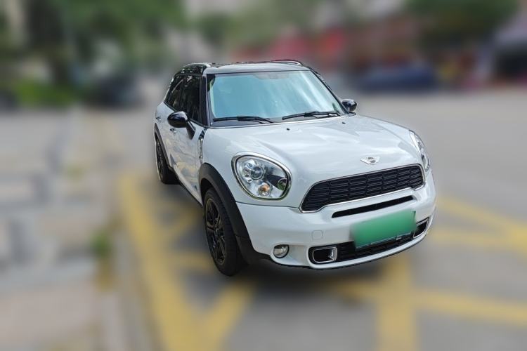 Used MINI Countryman 2013 1.6T COOPER S ALL4 Ski Edition Front Right 45 Deg