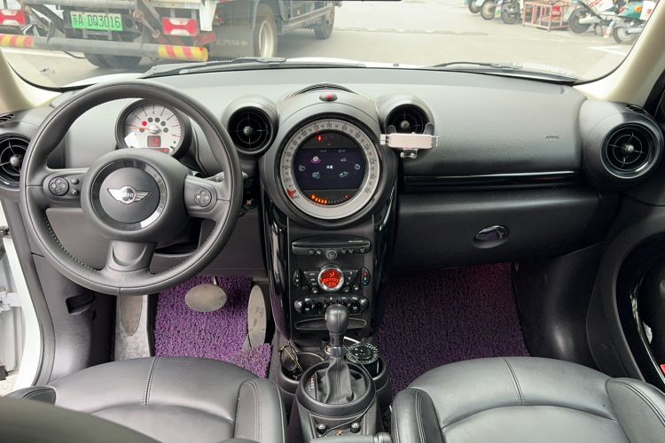 Used MINI Countryman 2013 1.6T COOPER ALL4 Excitement Interior 3