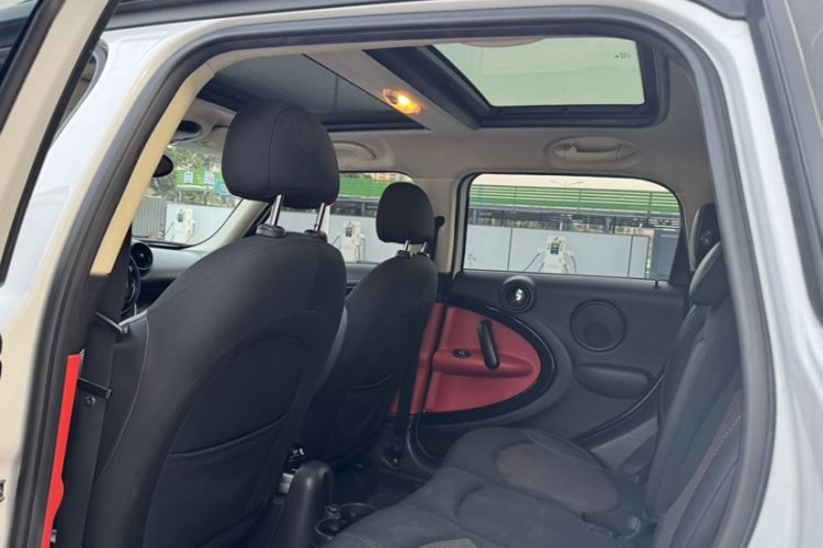 Used MINI Countryman 2013 1.6T COOPER ALL4 Fun Interior 3