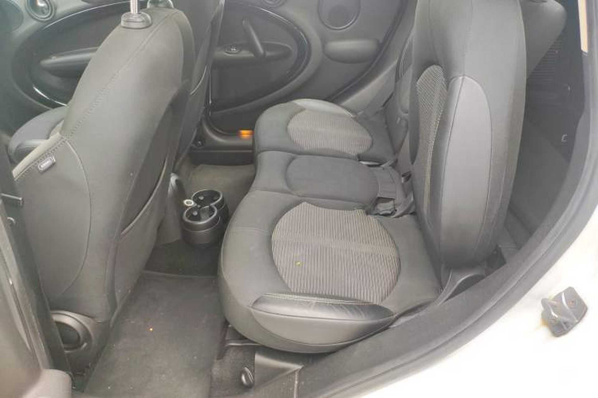 Used MINI Countryman 2013 1.6T COOPER ALL4 Fun Interior 4