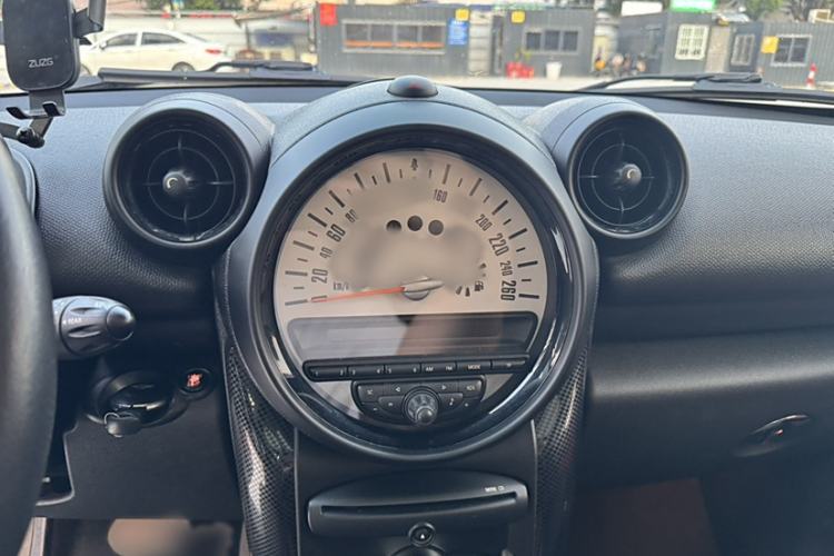 Used MINI Countryman 2013 1.6T COOPER ALL4 Fun Interior 5