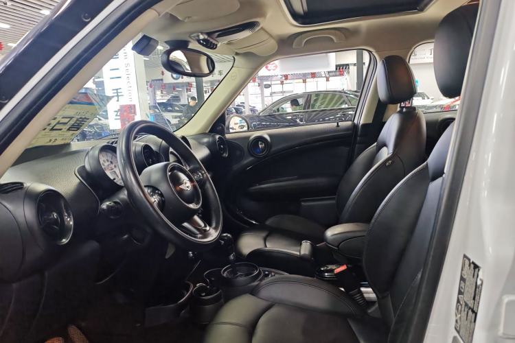 Used MINI Countryman 2013 1.6T COOPER ALL4 Excitement Interior 7