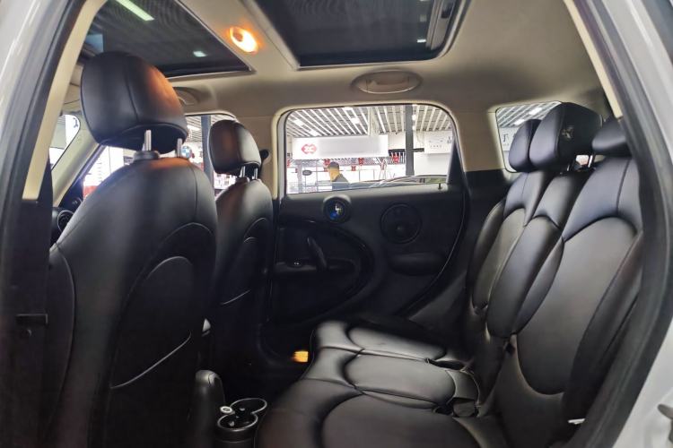 Used MINI Countryman 2013 1.6T COOPER ALL4 Excitement Interior 9