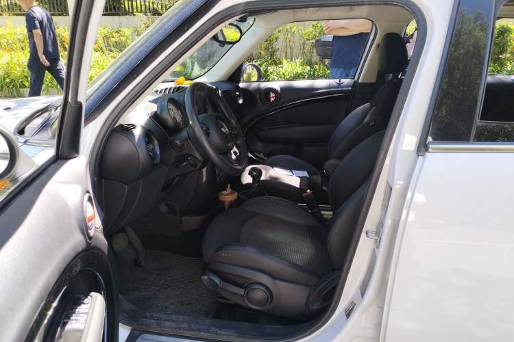 Used MINI Countryman 2013 1.6T COOPER ALL4 Fun Left Front Seat