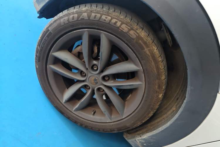 Used MINI Countryman 2013 1.6T COOPER ALL4 Fun Left Front Wheel Hub