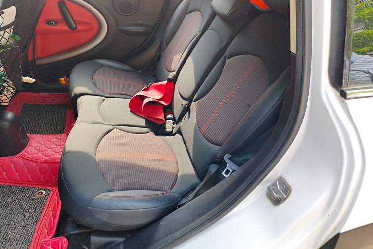 Used MINI Countryman 2013 1.6T COOPER ALL4 Fun Left Rear Seat