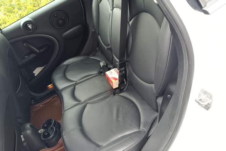Used MINI Countryman 2013 1.6T COOPER S ALL4 Ski Edition Left Rear Seat