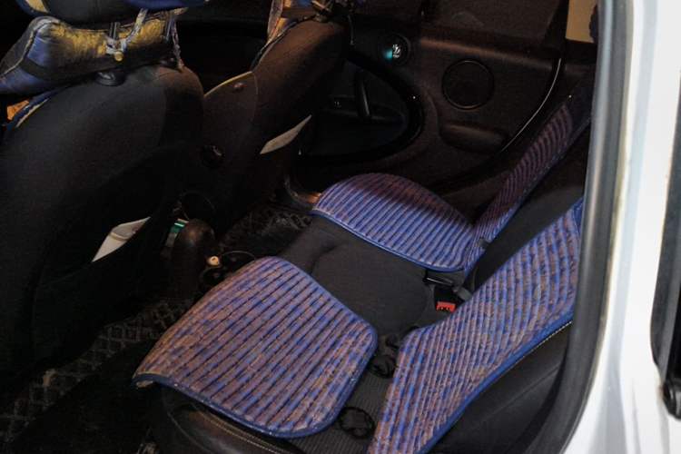 Used MINI Countryman  Left Rear Seat
