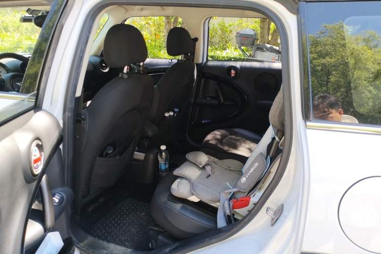 Used MINI Countryman 2013 1.6T COOPER ALL4 Fun Left Rear Seat