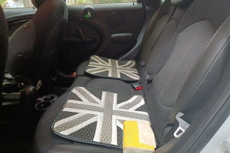 Used MINI Countryman 2013 1.6T COOPER ALL4 Fun Left Rear Seat
