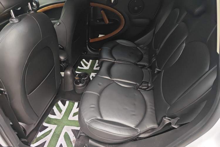 Used MINI Countryman 2013 1.6T COOPER S ALL4 Ski Edition Left Rear Seat