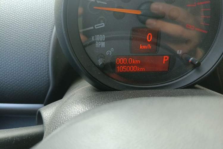Used MINI Countryman 2013 1.6T COOPER ALL4 Fun Odometer Close Up