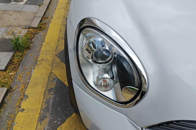 Used MINI Countryman 2013 1.6T COOPER S ALL4 Ski Edition Right Front Headlight