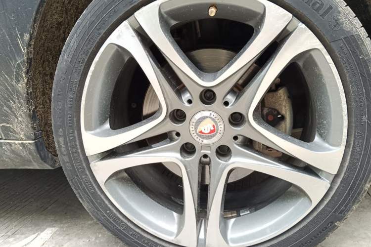 Used MINI Countryman 2013 1.6T COOPER S ALL4 Ski Edition Right Front Wheel Hub
