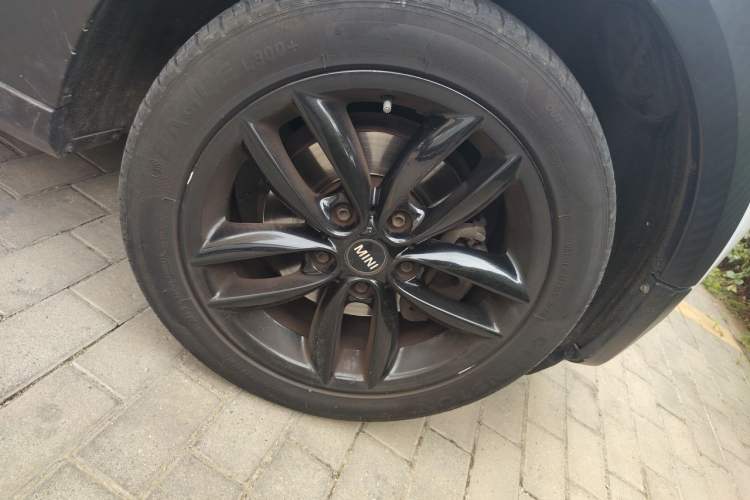 Used MINI Countryman 2013 1.6T COOPER ALL4 Fun Right Front Wheel Hub