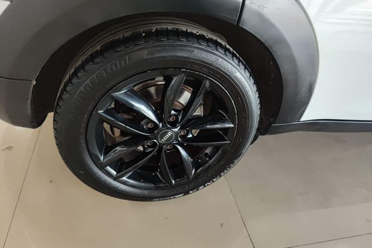 Used MINI Countryman 2013 1.6T COOPER ALL4 Excitement Right Rear Wheel Hub