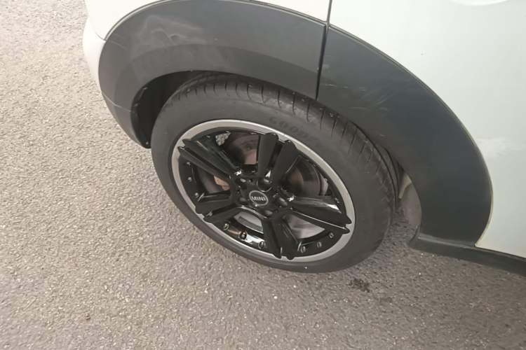 Used MINI Countryman 2013 1.6T COOPER S ALL4 5-seater Custom Edition Right Rear Wheel Hub