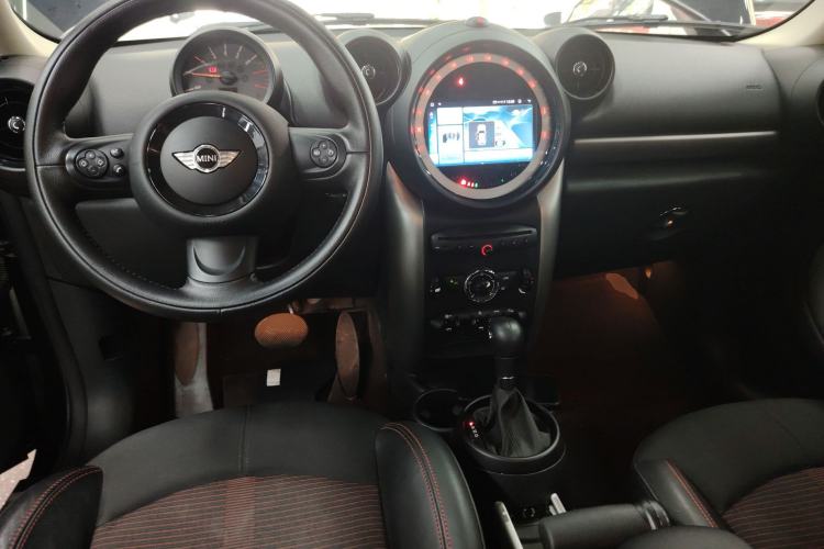 Used MINI Countryman 2014 1.6L COOPER Fun Center Console