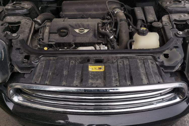 Used MINI Countryman 2014 1.6T COOPER ALL4 Fun Engine Bay