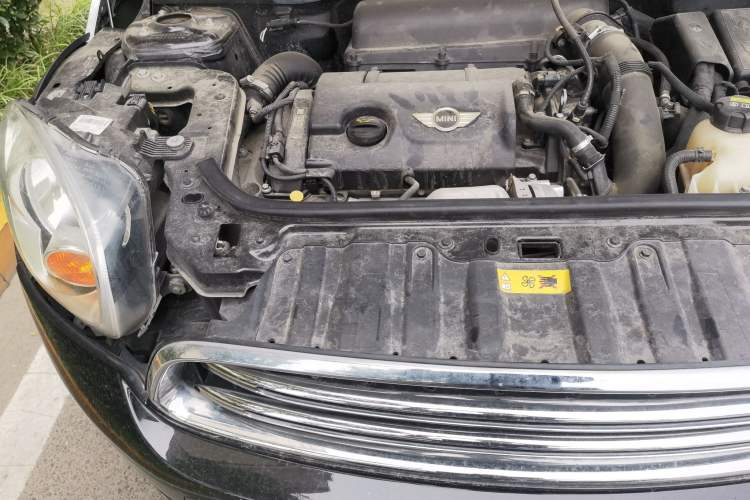 Used MINI Countryman 2014 1.6T COOPER ALL4 Fun Engine Bay Right