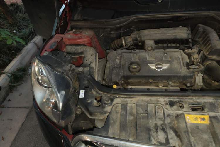 Used MINI Countryman 2014 1.6L COOPER Excitement Engine Bay Right